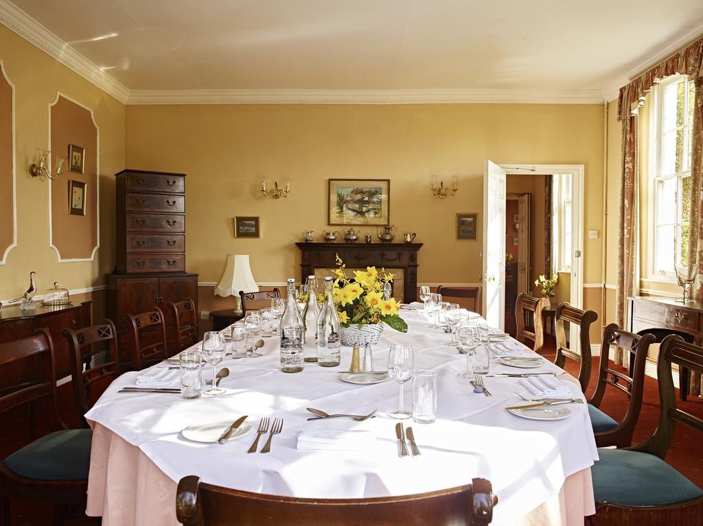 Corse Lawn House Hotel Exterior photo