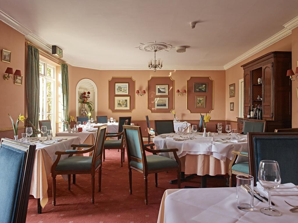 Corse Lawn House Hotel Exterior photo