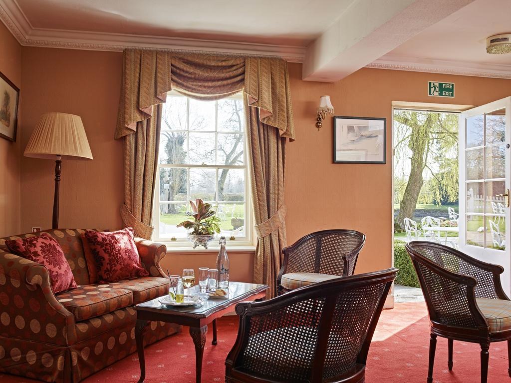 Corse Lawn House Hotel Exterior photo