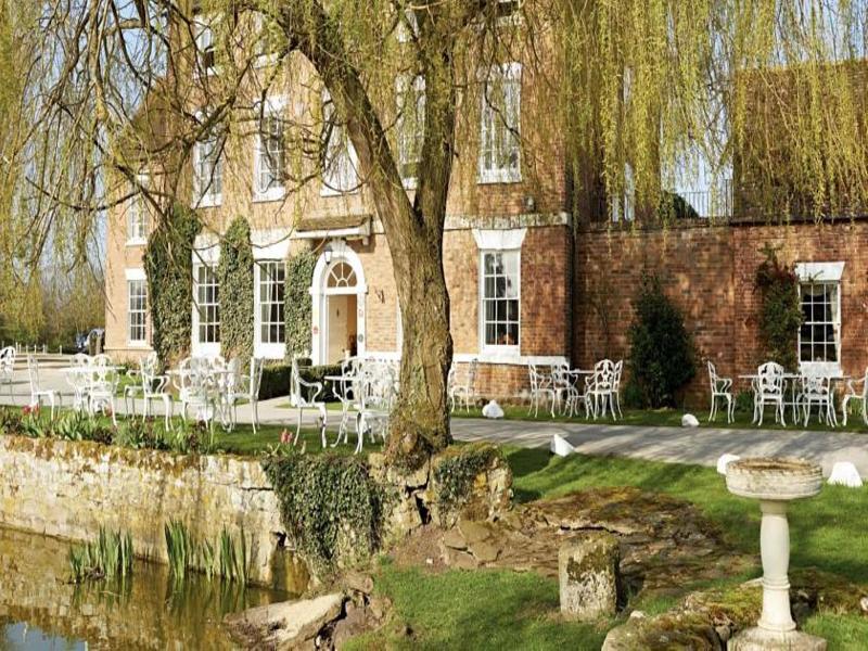 Corse Lawn House Hotel Exterior photo
