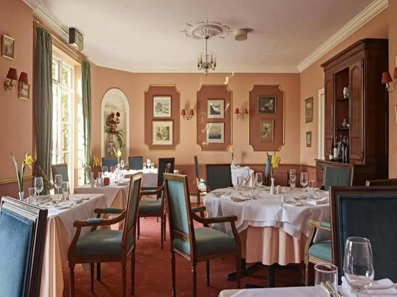 Corse Lawn House Hotel Exterior photo