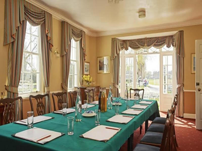 Corse Lawn House Hotel Exterior photo